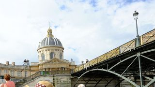 セーヌ川に架かる橋