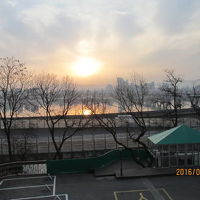 目の前が漢江、