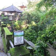 尾根あり、田園風景あり、お寺あり、そして昔の村ありと十分に満足が得られるウオークコースです