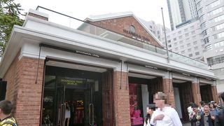 中国テイストと西洋の交じったモダンなデザイン