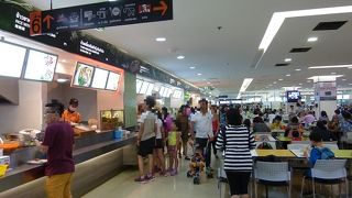 ファションモールでの買い物に疲れた際にご利用ください。