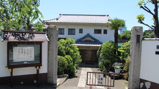 増上寺子院群のひとつ