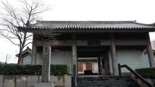 この界隈では大きなお寺