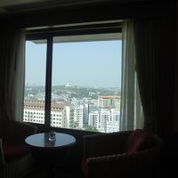 眺めはこんな感じ。（朝靄がかかっていて残念）