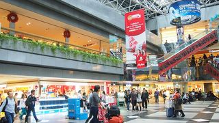 観光名所と言っても良いお土産・食のワンダーランド