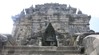 マノハラホテルよりホスカルで向かいました。