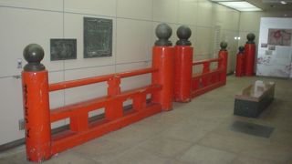 はりまや橋交差点を渡ることができます