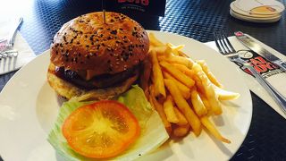 ファットボーイズ ザ バーガー バー (ウエスト コースト店)