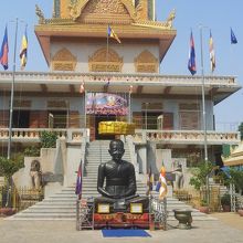 カンボジアのウナロムお寺の風景です。