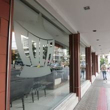 Siam Square Soi7 に面したコカスキ店