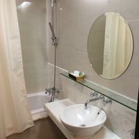 アメニティーもソープ類、歯ブラシもあり十分です