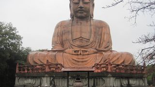 「東海市　しあわせ村」の中にあり、散策にも良い。