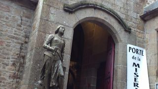 ステンドグラスが綺麗