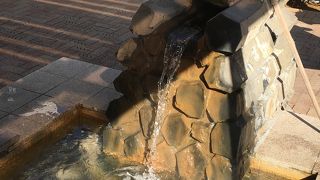 駅前は工事中。