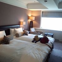 お部屋はこんな感じです。荷物邪魔ですね(^◇^;)