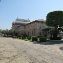 宮殿（こちらは、入場できない！）