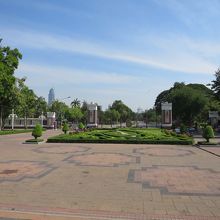 公園のメインストリート