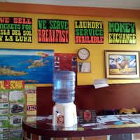 受付嬢（１名）は英語にてコニュニケーション可