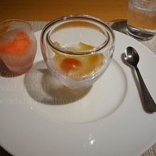 柑橘のコンフィ、カンパリ・ソルベ
