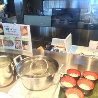 稲庭うどんの調理。