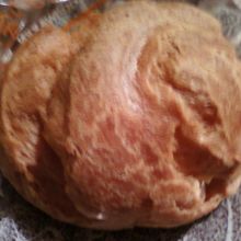 シュークリーム、１４０円です。