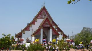 ワットプラシーサンペットのすぐ南側。