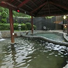 日本統治時代に設営された日本式温泉旅館 四重渓温泉(2) 