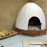 レストランに設置されている窯