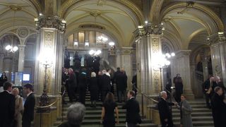 この３年間で２１回ここでオペラ等を見る。