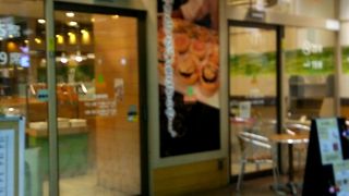 京葉線ホームの近く