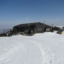 日本一高所のベーカリーがあります。２３０５ｍ！