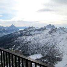 山頂のテラスからの景色