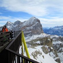 山頂展望台テラス。