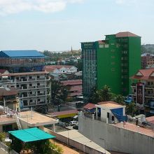 最上階から市街を臨む(3)