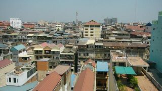 プノンペン初のデパート