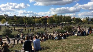 日曜と言えば蚤の市