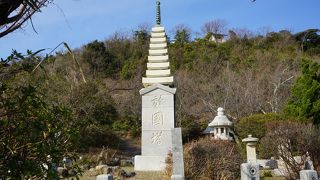 出雲の阿国を祀る石塔