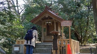 参拝の前にここでけがれを祓い清めるということのよう