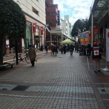 いつも人でにぎわっております。