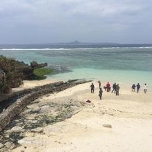 あいにく曇り空