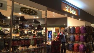 アウトドアグッズのショップです