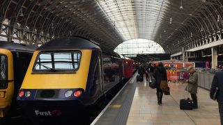 ロンドン・カーディフ間を往復利用