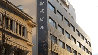 レトロなビルですが、観光するまでは・・？