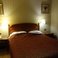 コンパクトでシンプルなお部屋。