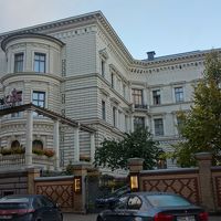 ラトヴィア大学の近くで、旧市街も徒歩圏内です。