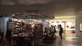 可愛いステーショナリーが揃っています