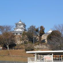 ここからも浜松城がキレイに見えます♪