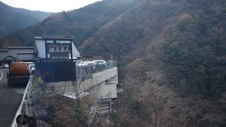 観光シーズンは待ち時間を覚悟で　＠祖谷美人