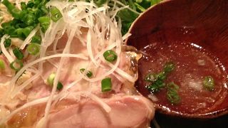 上品な味。春菊とラーメンが合う！