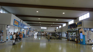 広いターミナルです